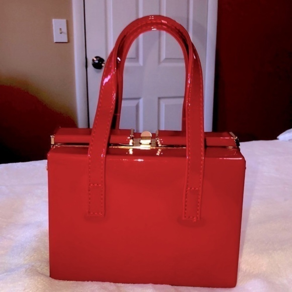 Alyssa - Red with Gold Detail Patent‎ Box Handbag